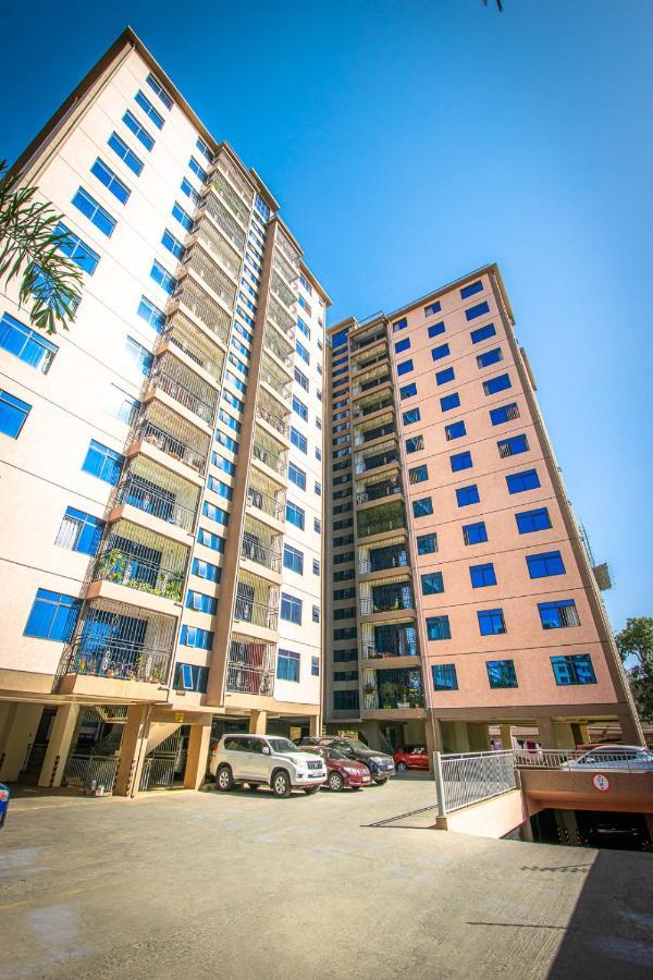 Tropical Themed 3Br And Dsq Apartment Ναϊρόμπι Εξωτερικό φωτογραφία
