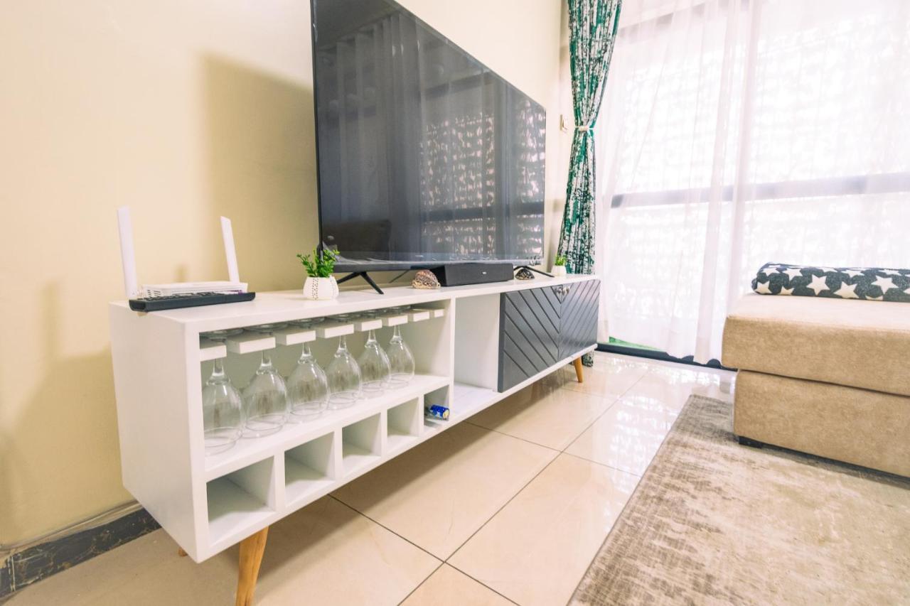 Tropical Themed 3Br And Dsq Apartment Ναϊρόμπι Εξωτερικό φωτογραφία