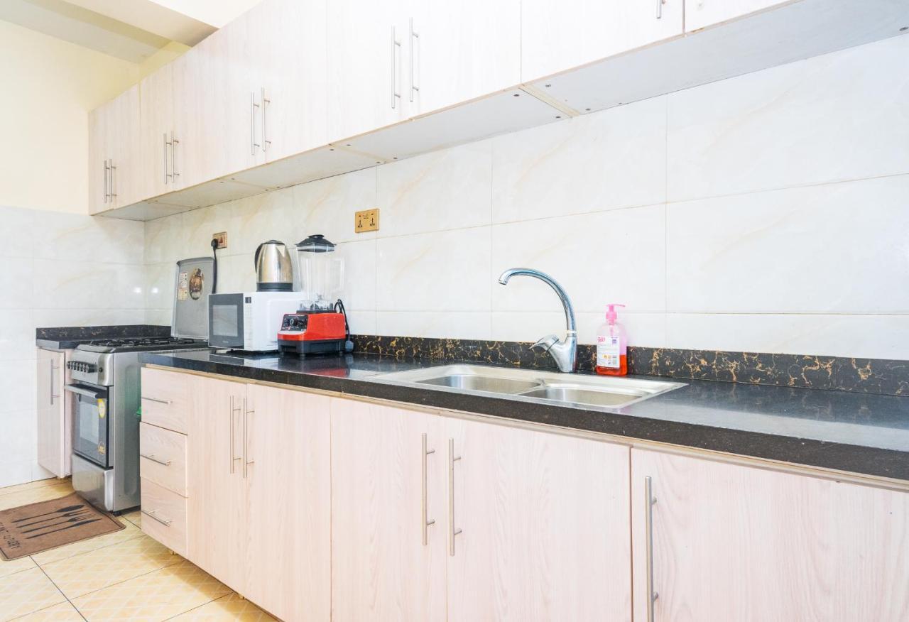 Tropical Themed 3Br And Dsq Apartment Ναϊρόμπι Εξωτερικό φωτογραφία